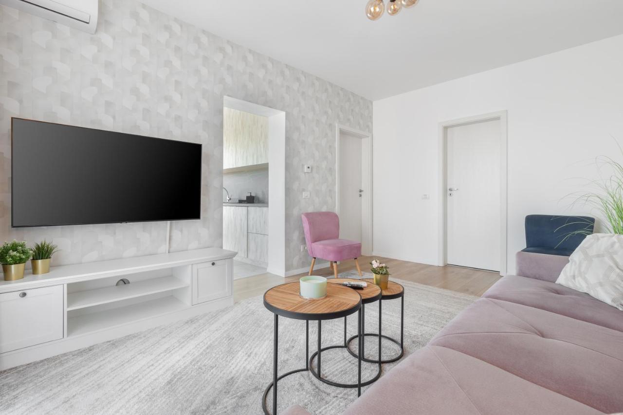 Vancouver Flat Oradea Exterior foto